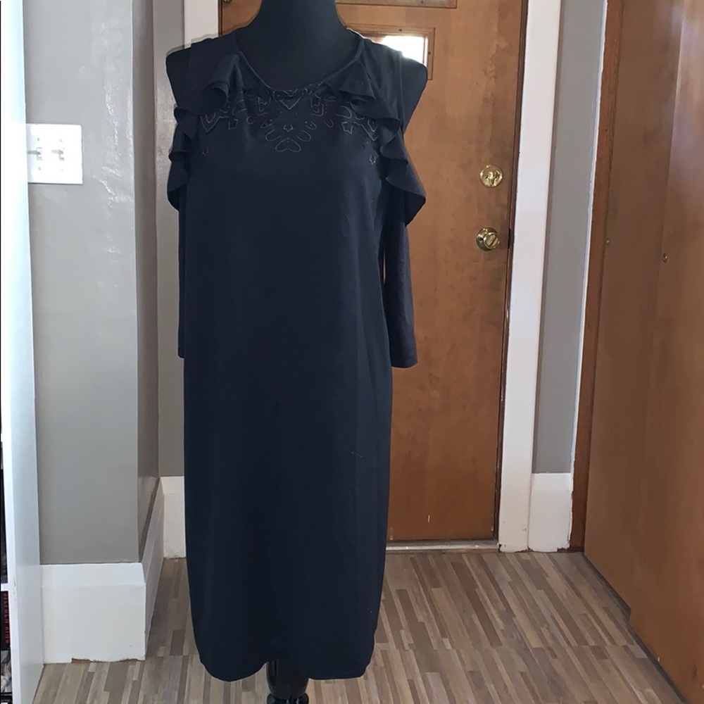 Isabel maternity black cold shoulder dress! - Picture 1 of 5
